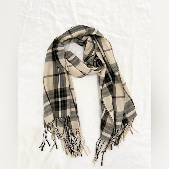 Nicole Marciano Plaid Scarf - Picture 7 of 9